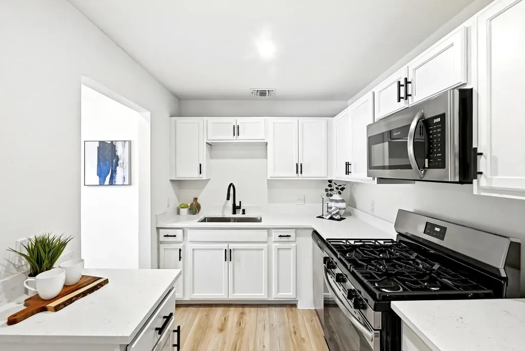 4605 Cedargrove Drive Austin TX 78744