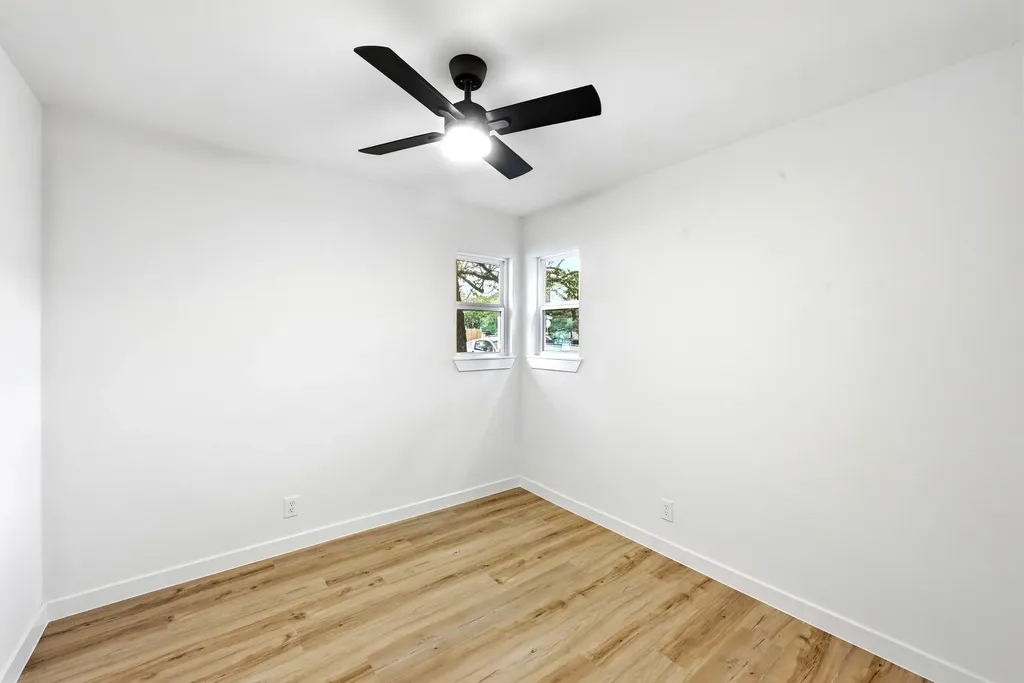 4605 Cedargrove Drive Austin TX 78744