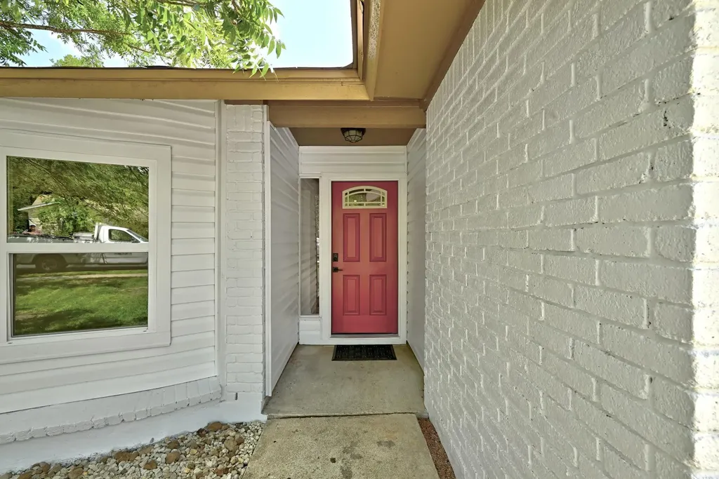 4605 Cedargrove Drive Austin TX 78744