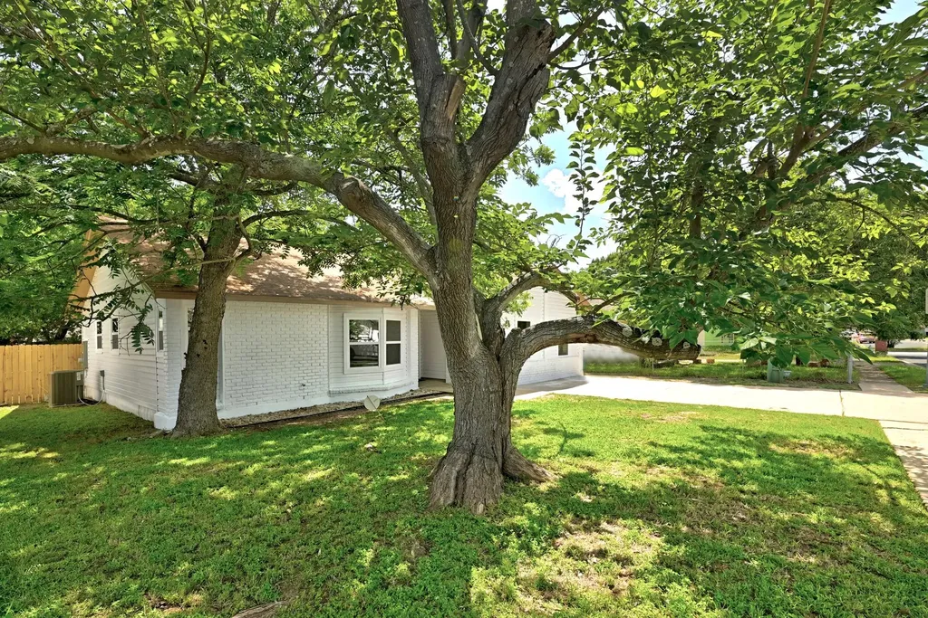 4605 Cedargrove Drive Austin TX 78744