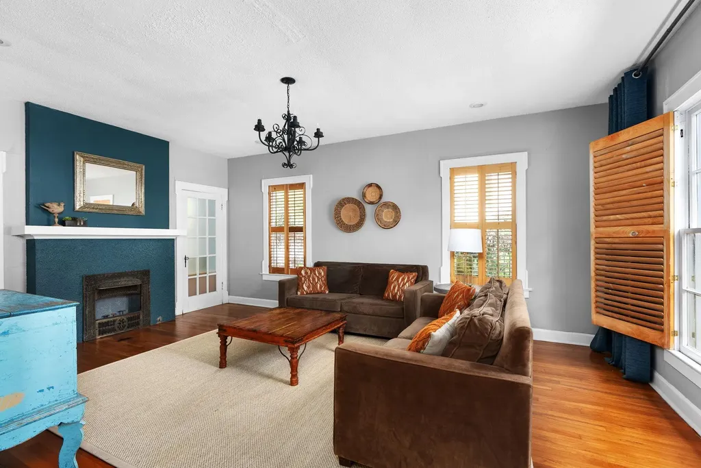 311 E 35th Street Austin TX 78705
