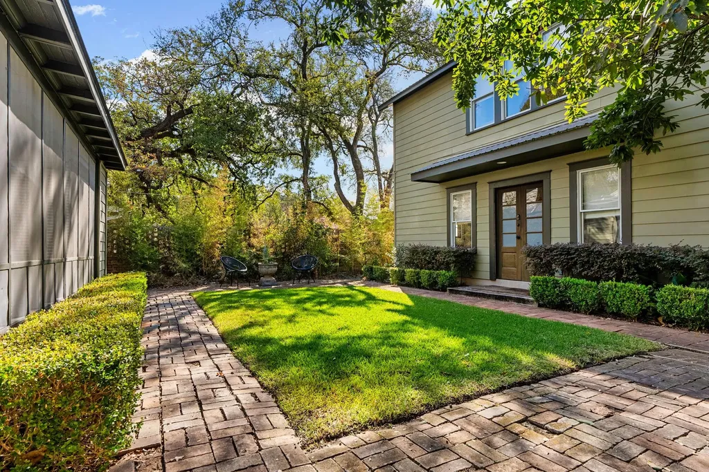 311 E 35th Street Austin TX 78705