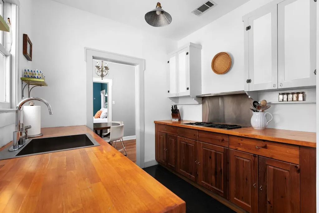 311 E 35th Street Austin TX 78705