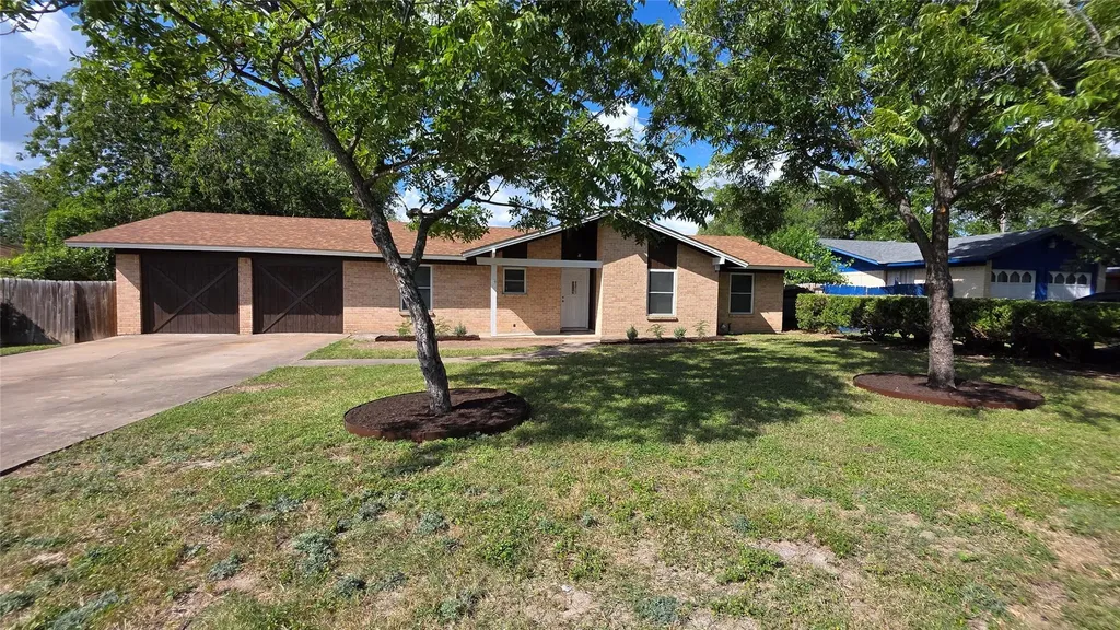 1108 Gobi Drive Austin TX 78745