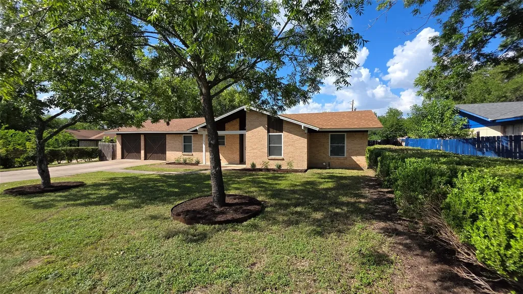 1108 Gobi Drive Austin TX 78745