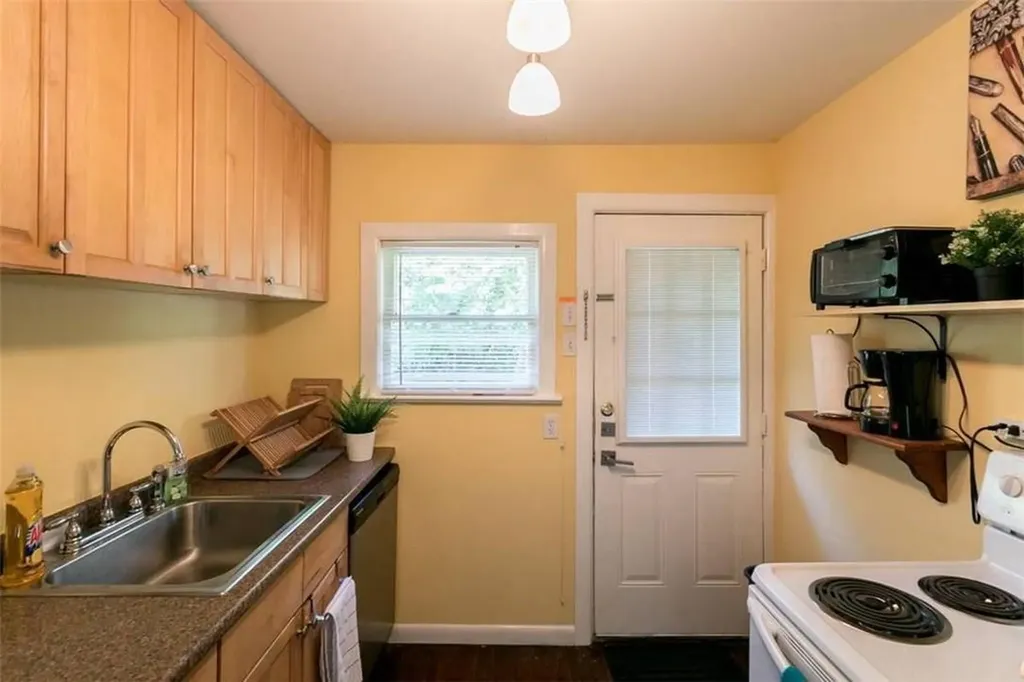 2003 Poquito Street Austin TX 78722