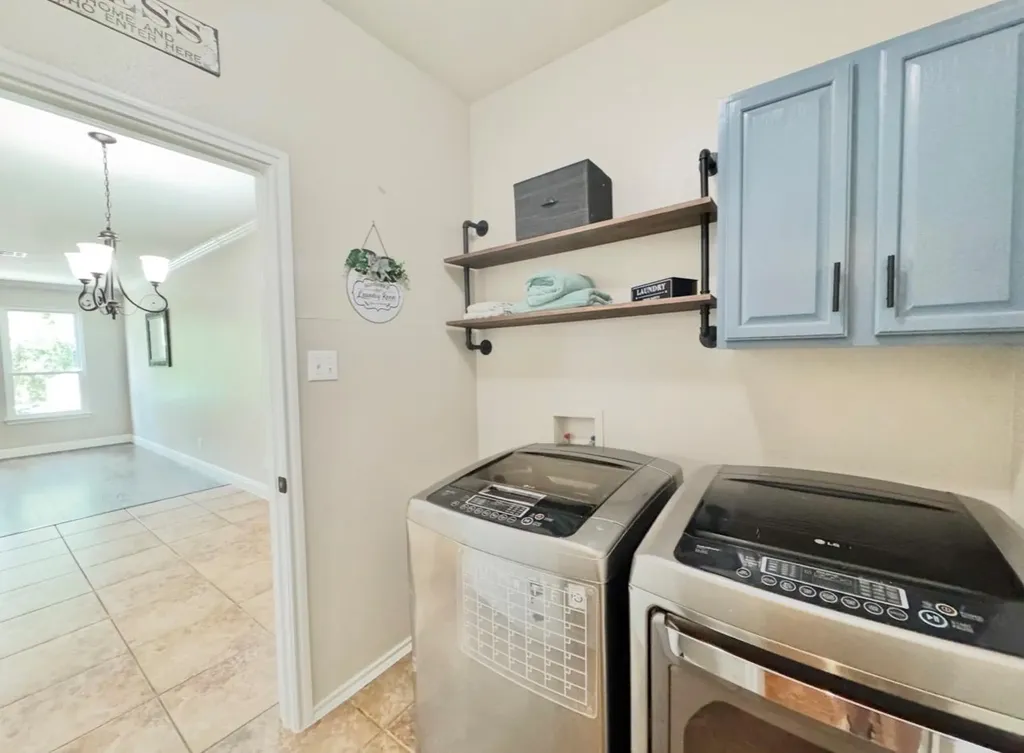 17821 Floribundas Elgin TX 78621