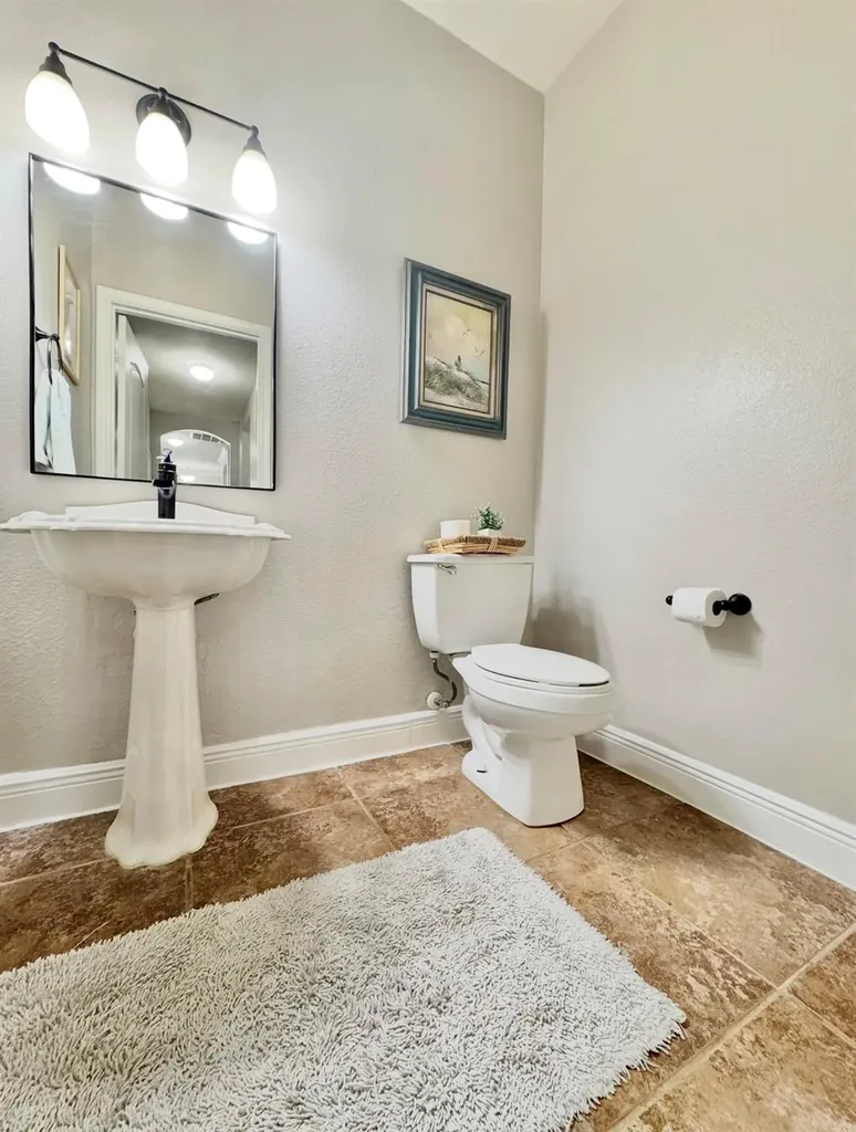 17821 Floribundas Elgin TX 78621