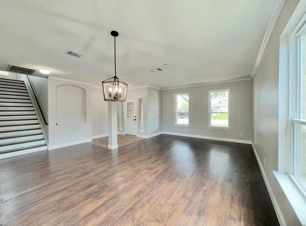 17821 Floribundas Elgin TX 78621
