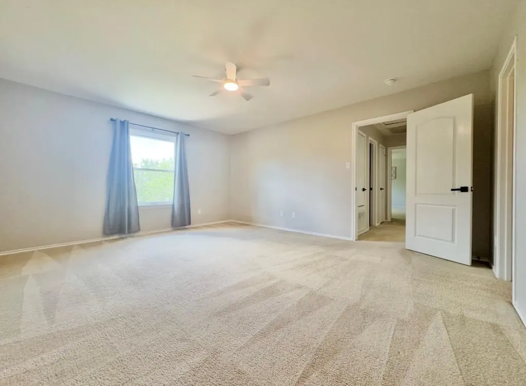 17821 Floribundas Elgin TX 78621