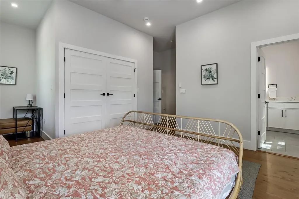 1109 W Annie Street Austin TX 78704