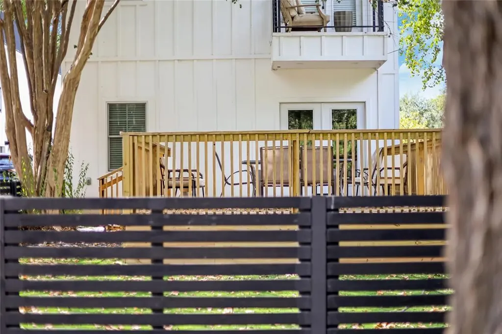 1109 W Annie Street Austin TX 78704