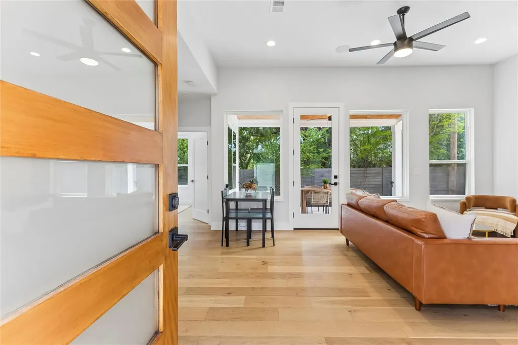 909 Philco Drive Austin TX 78745