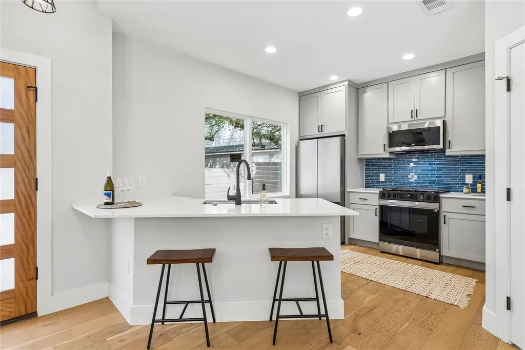 909 Philco Drive Austin TX 78745