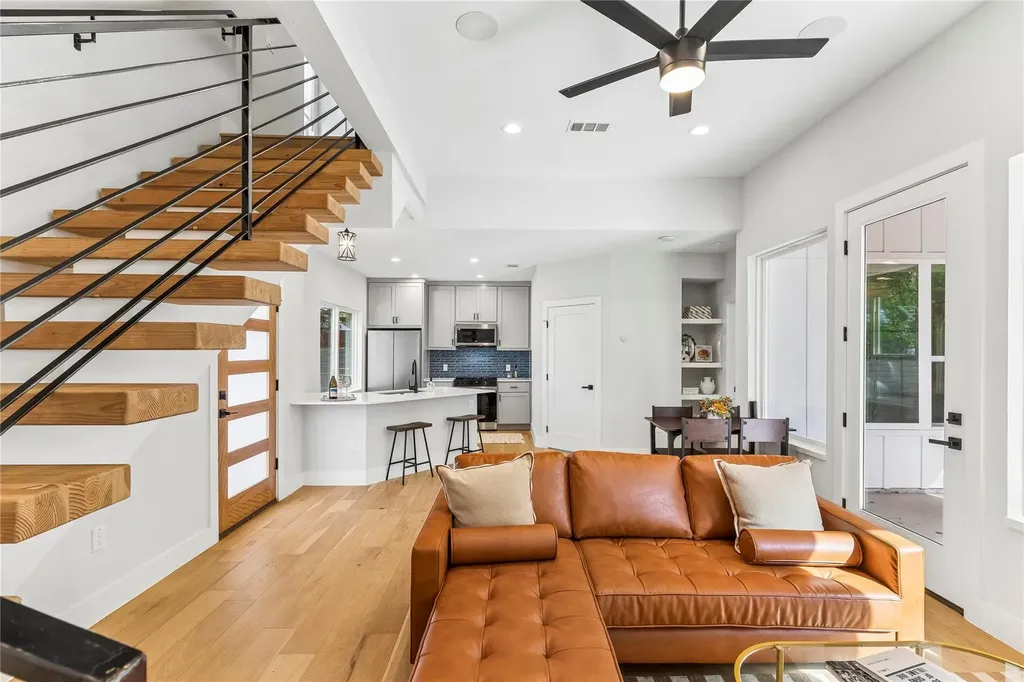 909 Philco Drive Austin TX 78745