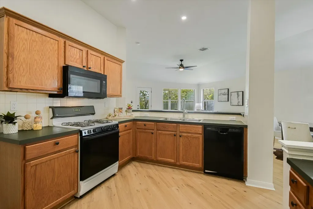 17913 Madden Drive Pflugerville TX 78660