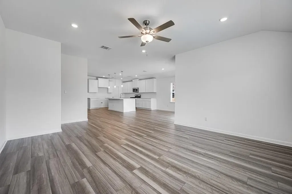 13805 Heishbrook Way Del Valle TX 78617