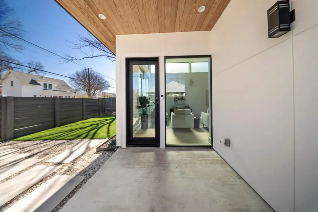 44 Chicon Street Austin TX 78702