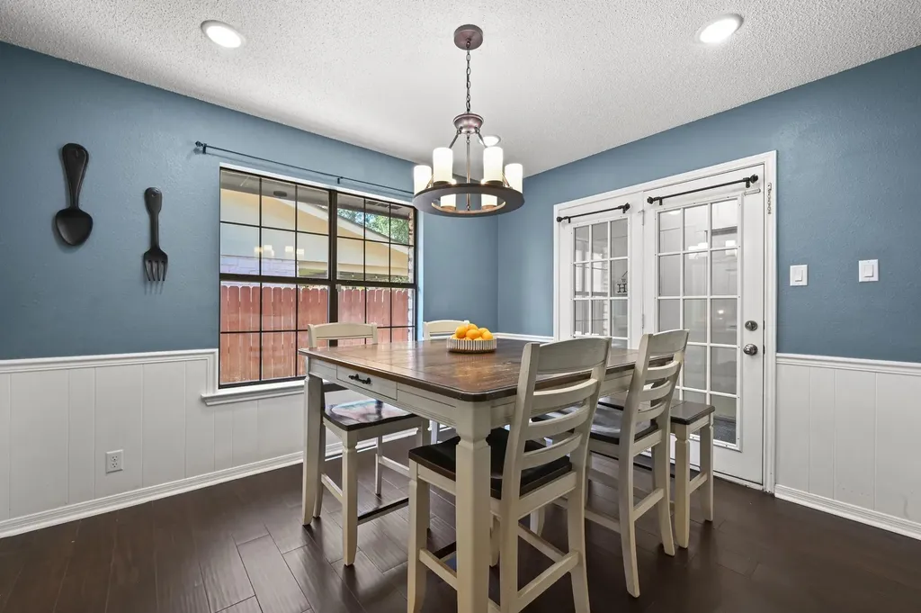 303 Pin Oak Drive Georgetown TX 78628