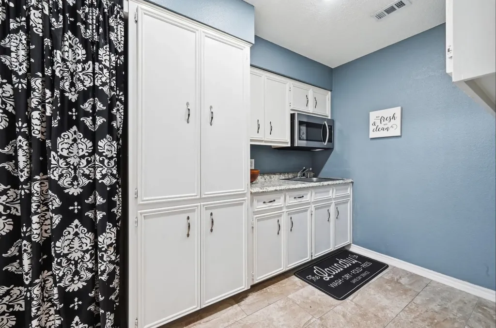 303 Pin Oak Drive Georgetown TX 78628
