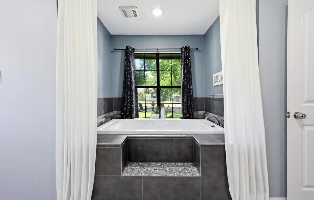 303 Pin Oak Drive Georgetown TX 78628