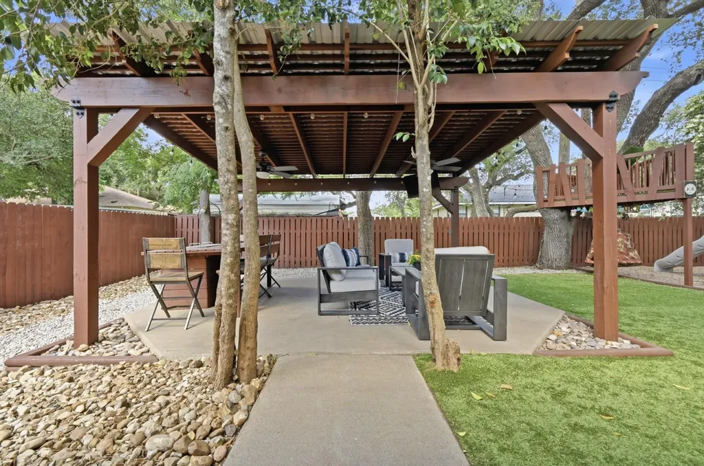 303 Pin Oak Drive Georgetown TX 78628