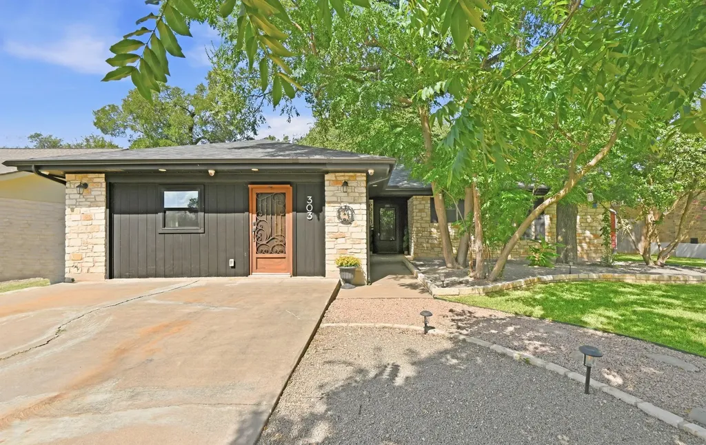 303 Pin Oak Drive Georgetown TX 78628