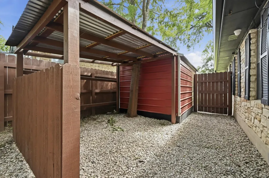 303 Pin Oak Drive Georgetown TX 78628