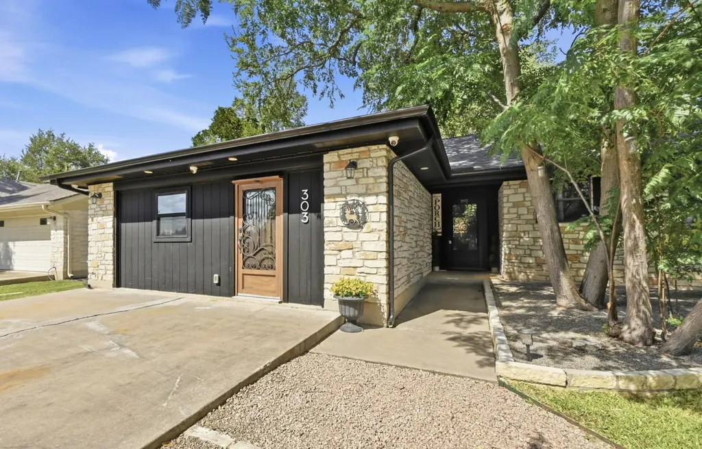 303 Pin Oak Drive Georgetown TX 78628