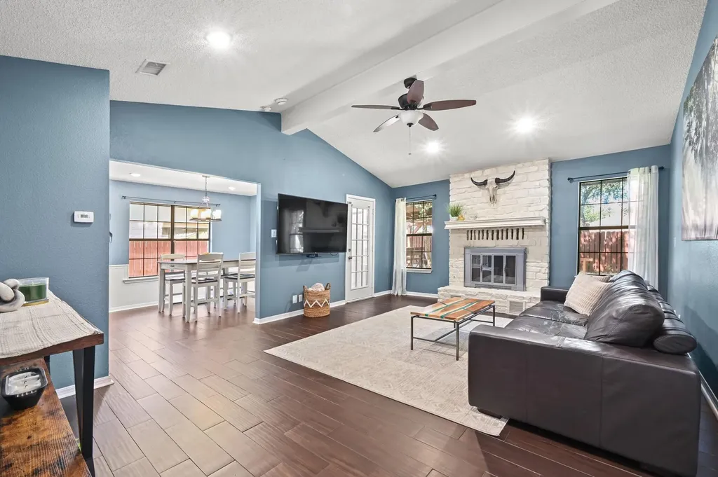303 Pin Oak Drive Georgetown TX 78628
