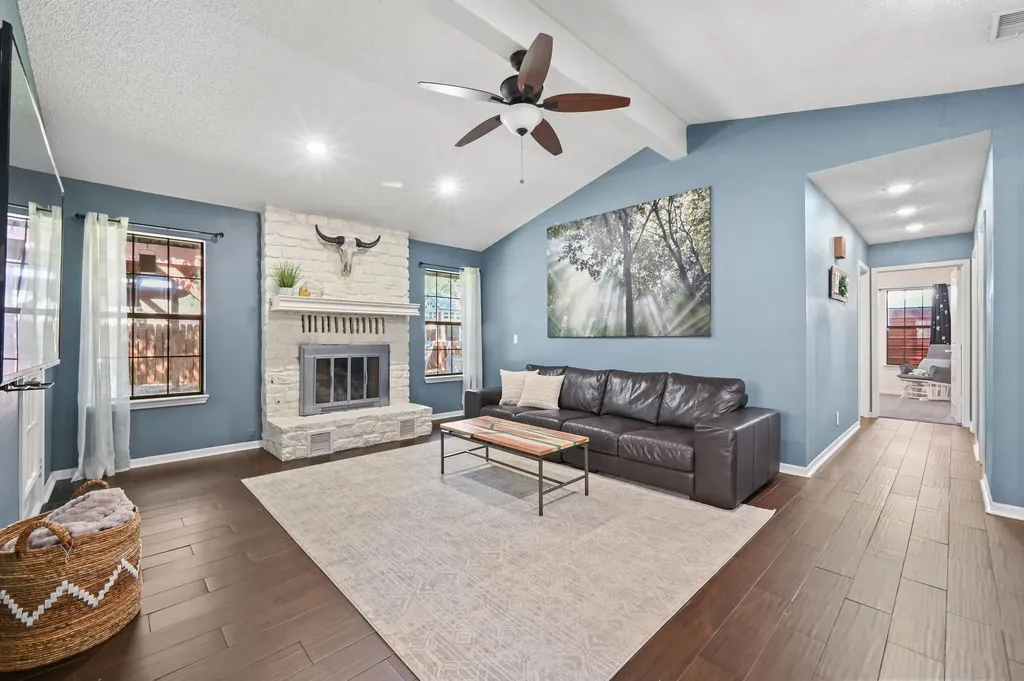303 Pin Oak Drive Georgetown TX 78628