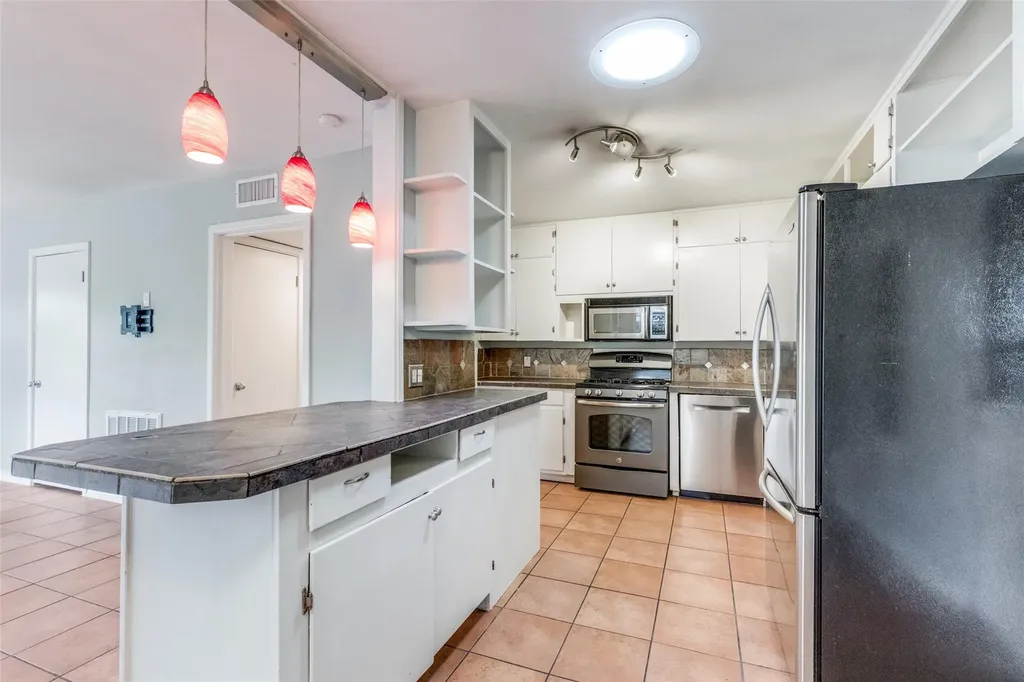11504 Oakwood Drive Austin TX 78753