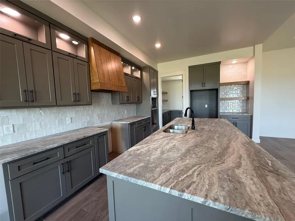 11109 Golden Eagle Avenue Salado TX 76571