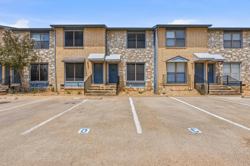 3009 Whisper Oaks Lane Georgetown TX 78628