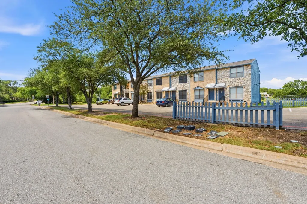 3009 Whisper Oaks Lane Georgetown TX 78628