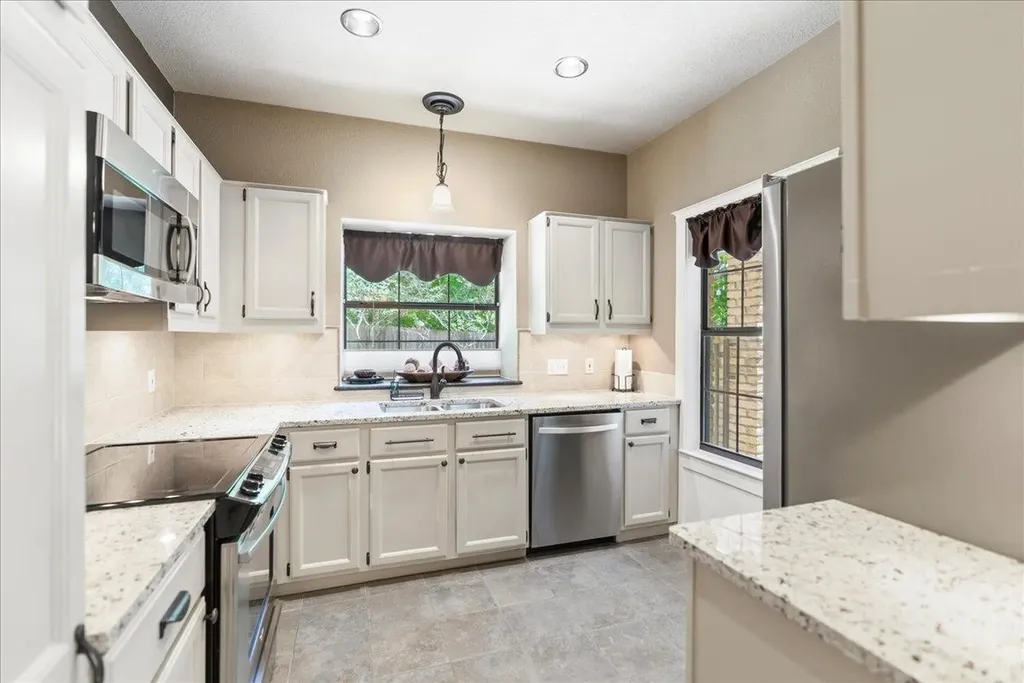 10819 Crown Colony Drive Austin TX 78747
