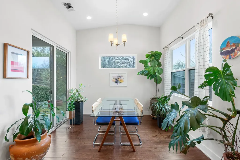 3101 Sunnylawn Circle Austin TX 78723