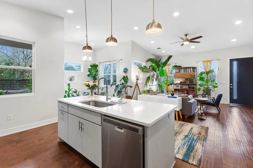 3101 Sunnylawn Circle Austin TX 78723