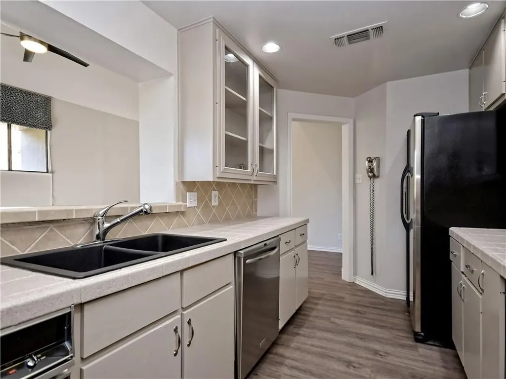 1707 Spyglass Drive Austin TX 78746