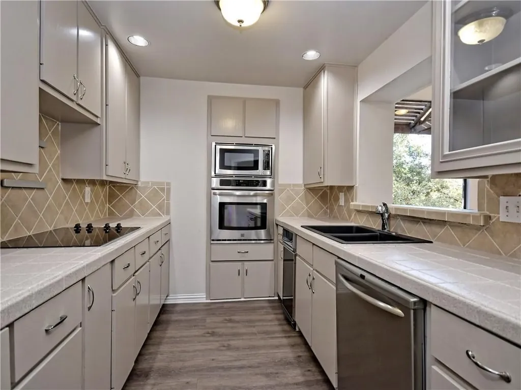 1707 Spyglass Drive Austin TX 78746