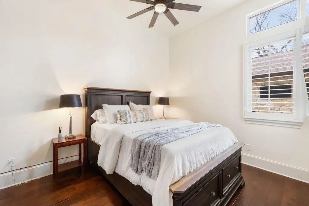 2002 Kinney Avenue Austin TX 78704