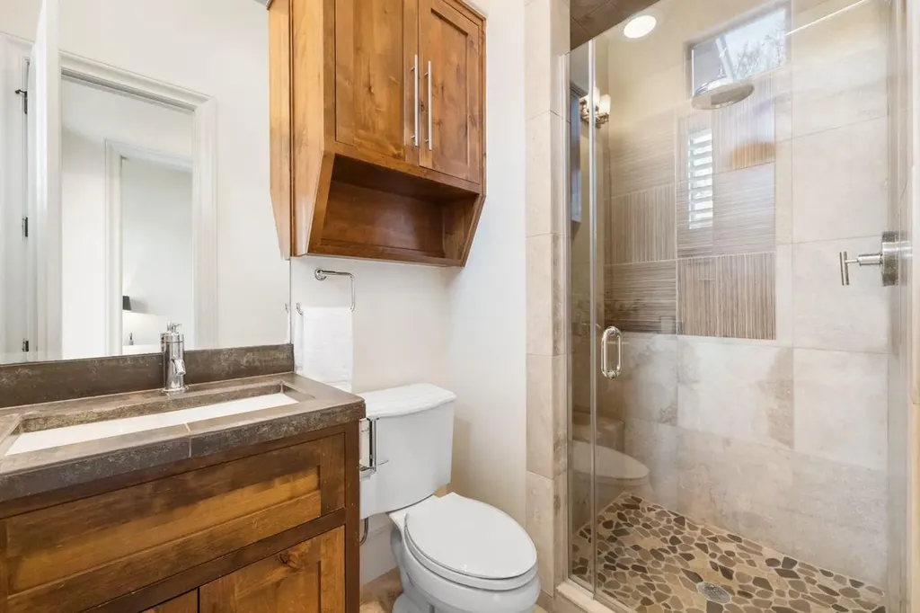 2002 Kinney Avenue Austin TX 78704