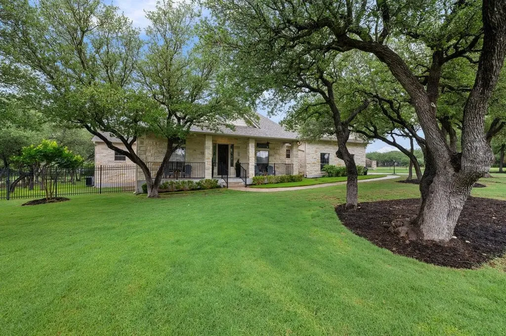231 Neal Drive Liberty Hill TX 78642