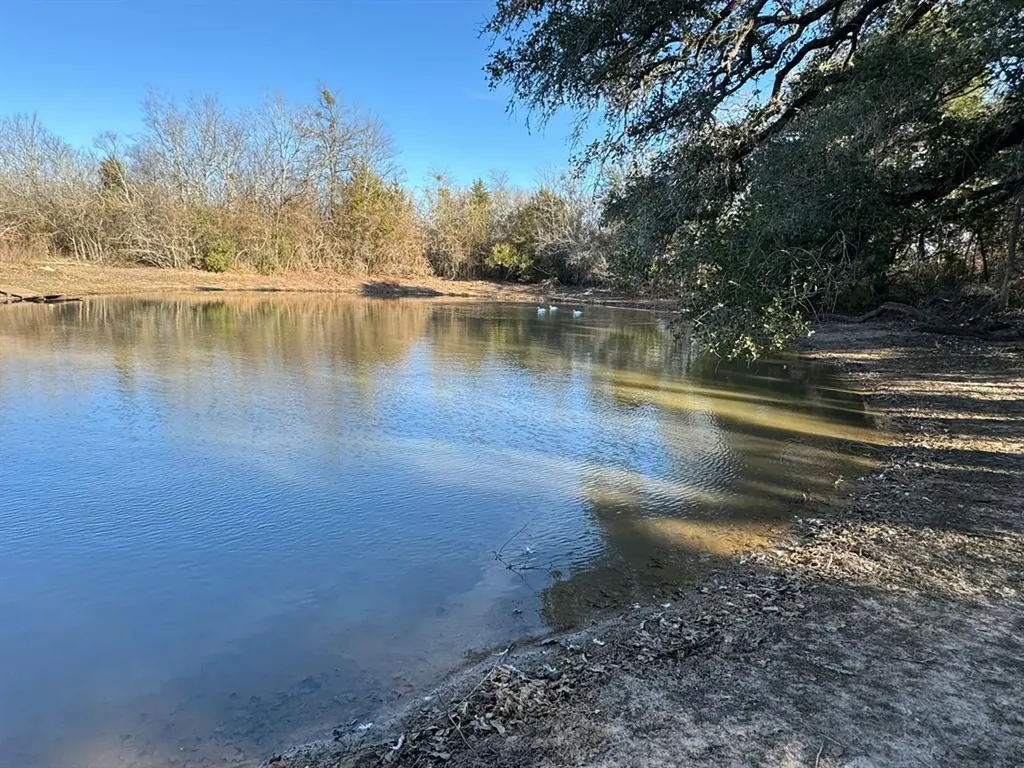 8405 Taylorsville Road Dale TX 78616