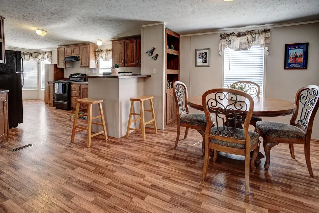 4495 Taylorsville Road Red Rock TX 78662