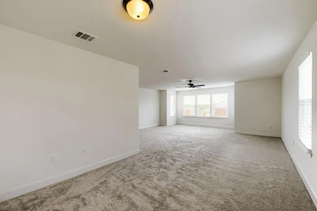 7632 Knockfin Drive Austin TX 78744
