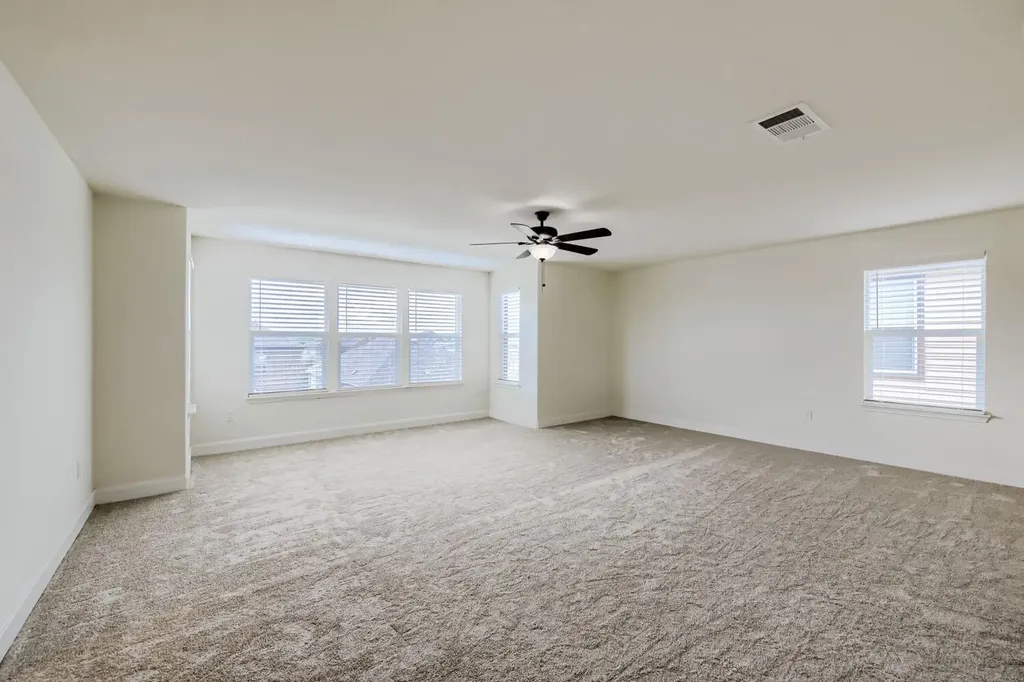 7632 Knockfin Drive Austin TX 78744