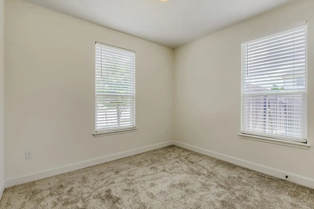 7632 Knockfin Drive Austin TX 78744