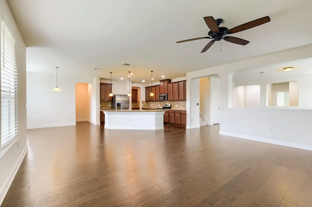 7632 Knockfin Drive Austin TX 78744