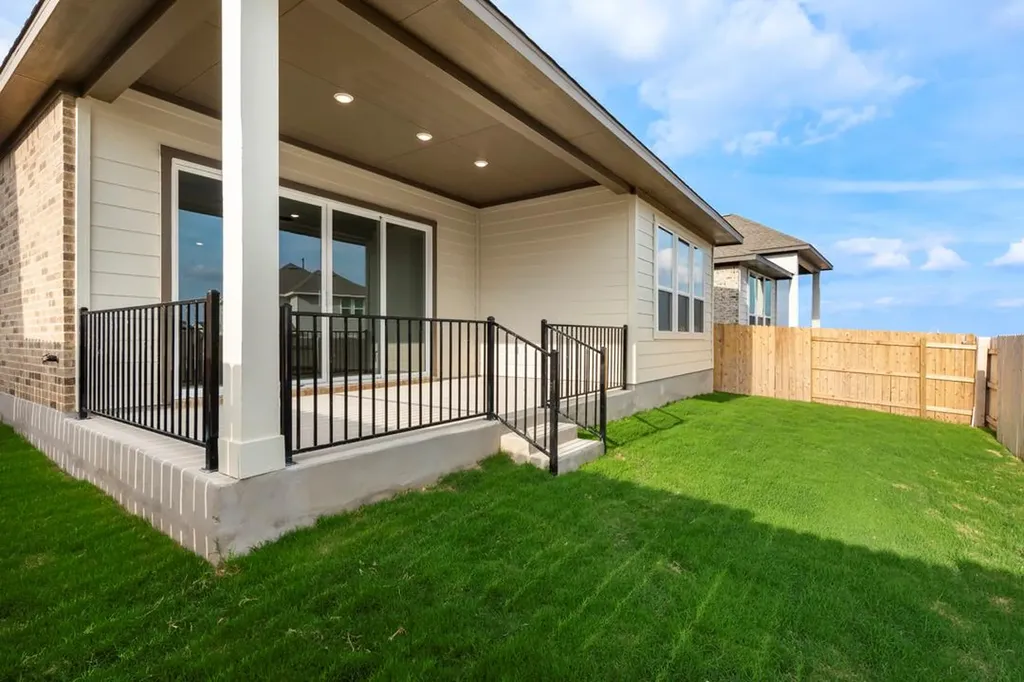 508 Lariat Loop Liberty Hill TX 78642